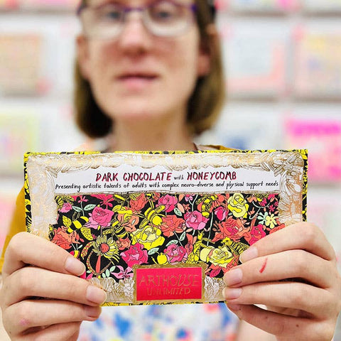 ARTHOUSE Unlimited - Bee Free, Dark Chocolate Bar With Honeycomb