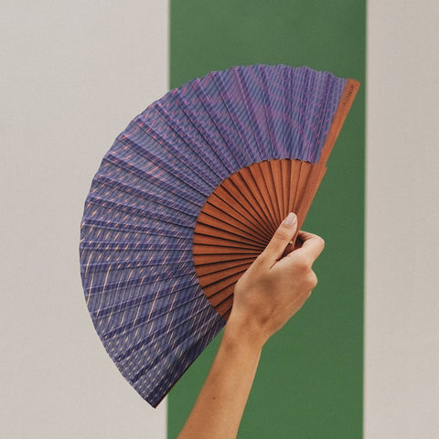 A FAN OF - Dancing Waves Fan