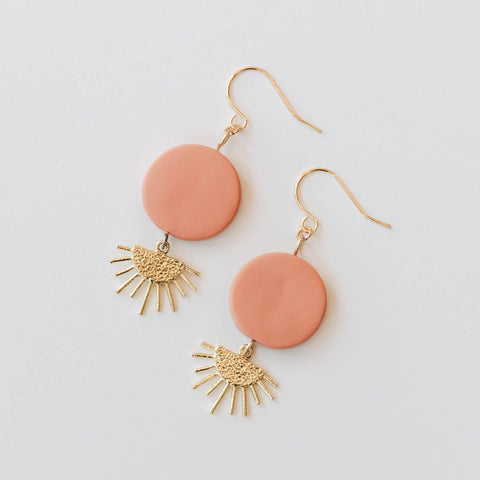 Pepper You Sunset Earrings in Peach