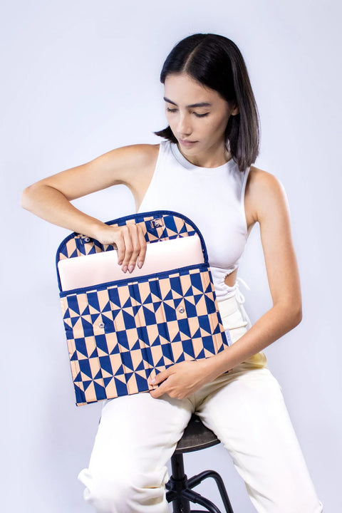 Kind Bag Laptop Sleeve Navy Coffee
